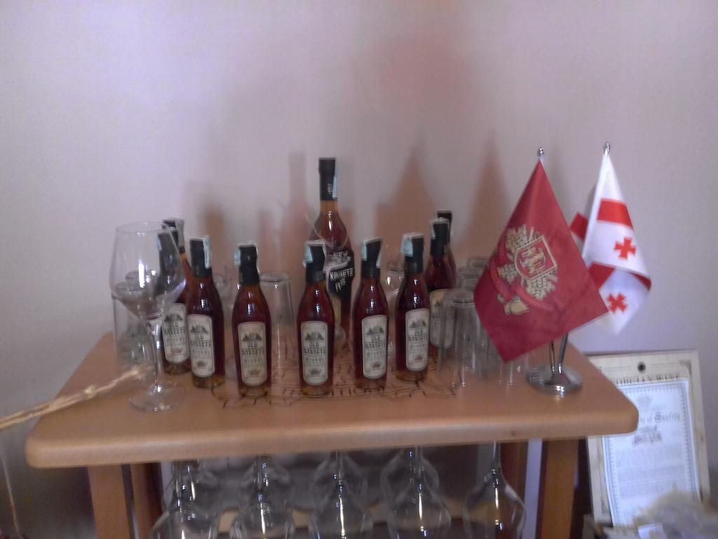 Guest House Wine Signagi Buitenkant foto